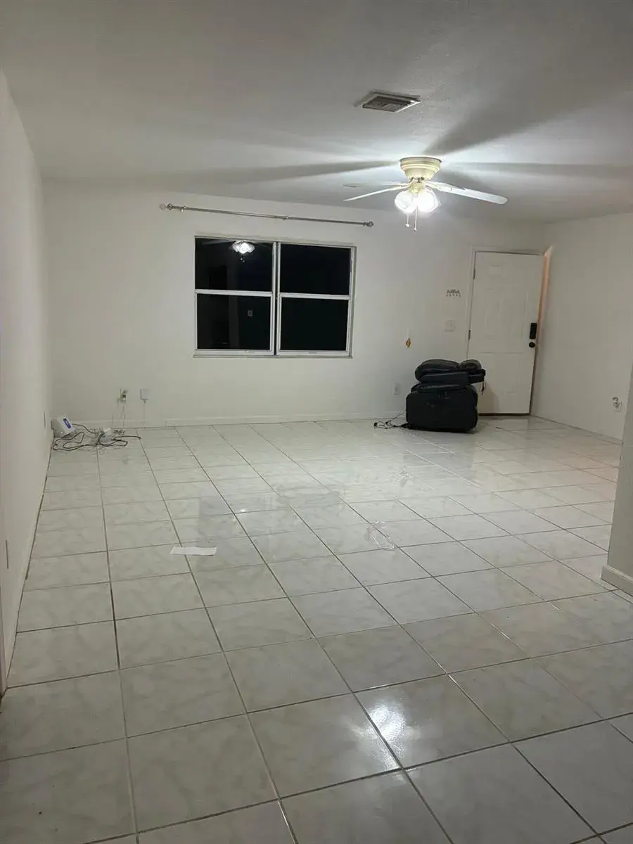 332 SE MAJESTIC Terrace, Port St. Lucie FL 34983