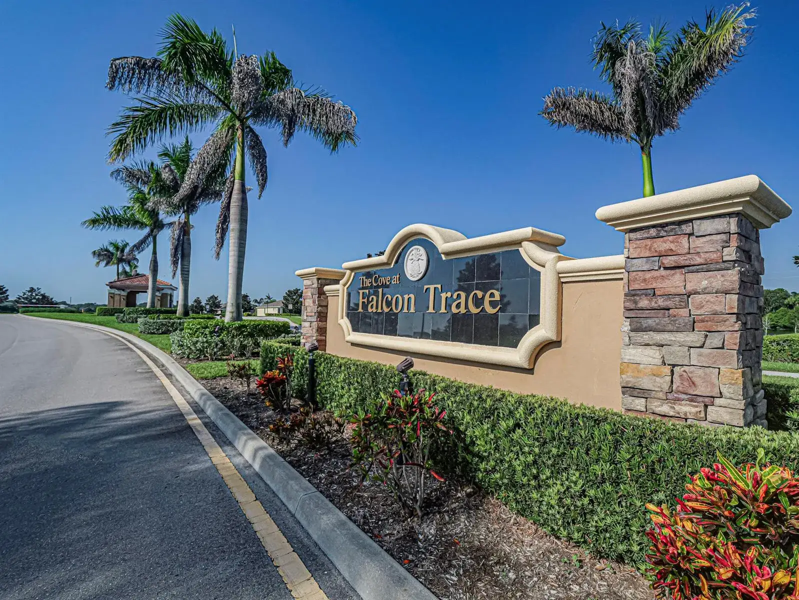 2155 CROWNED EAGLE Circle SW, Vero Beach FL 32962