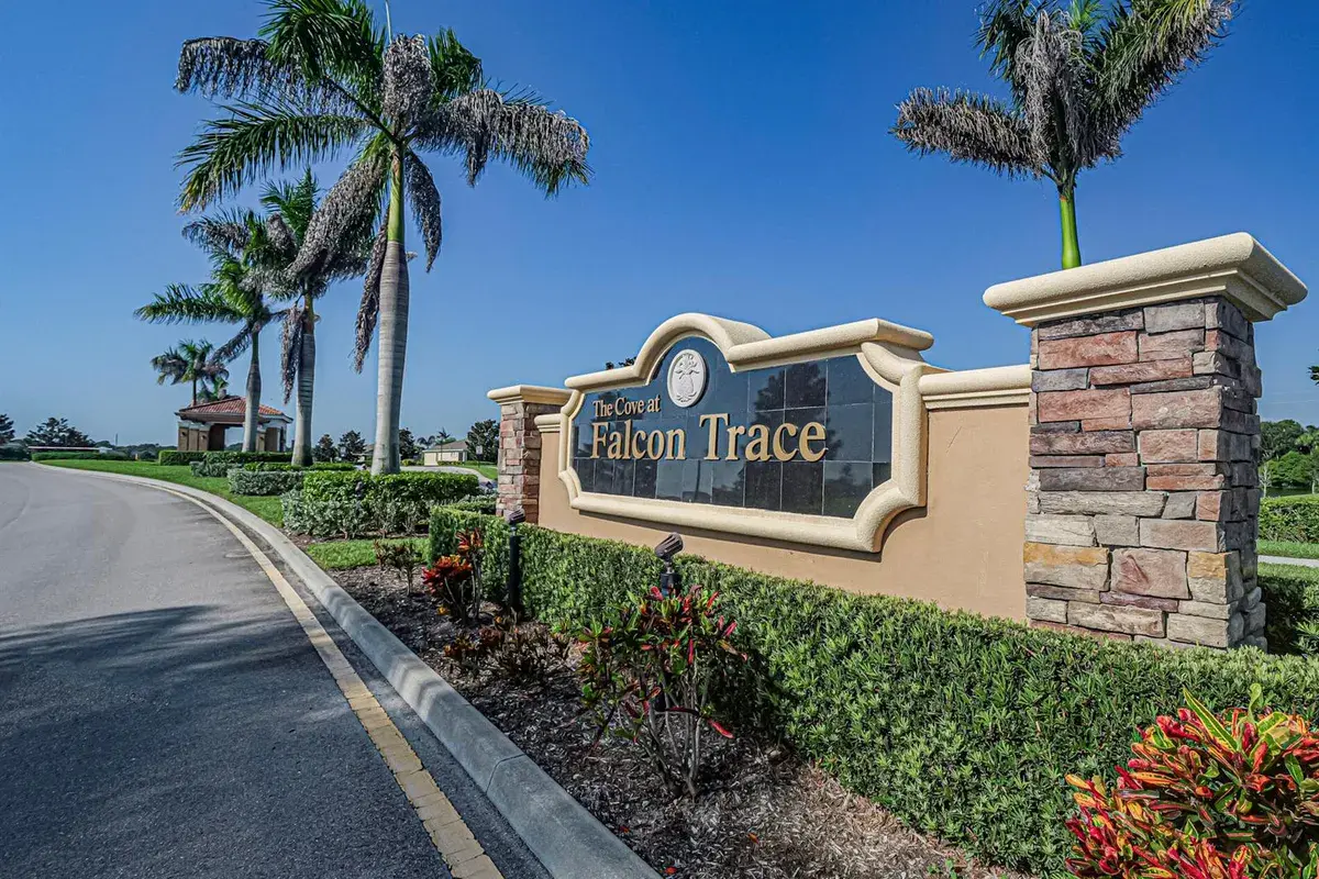 2155 CROWNED EAGLE Circle SW, Vero Beach FL 32962