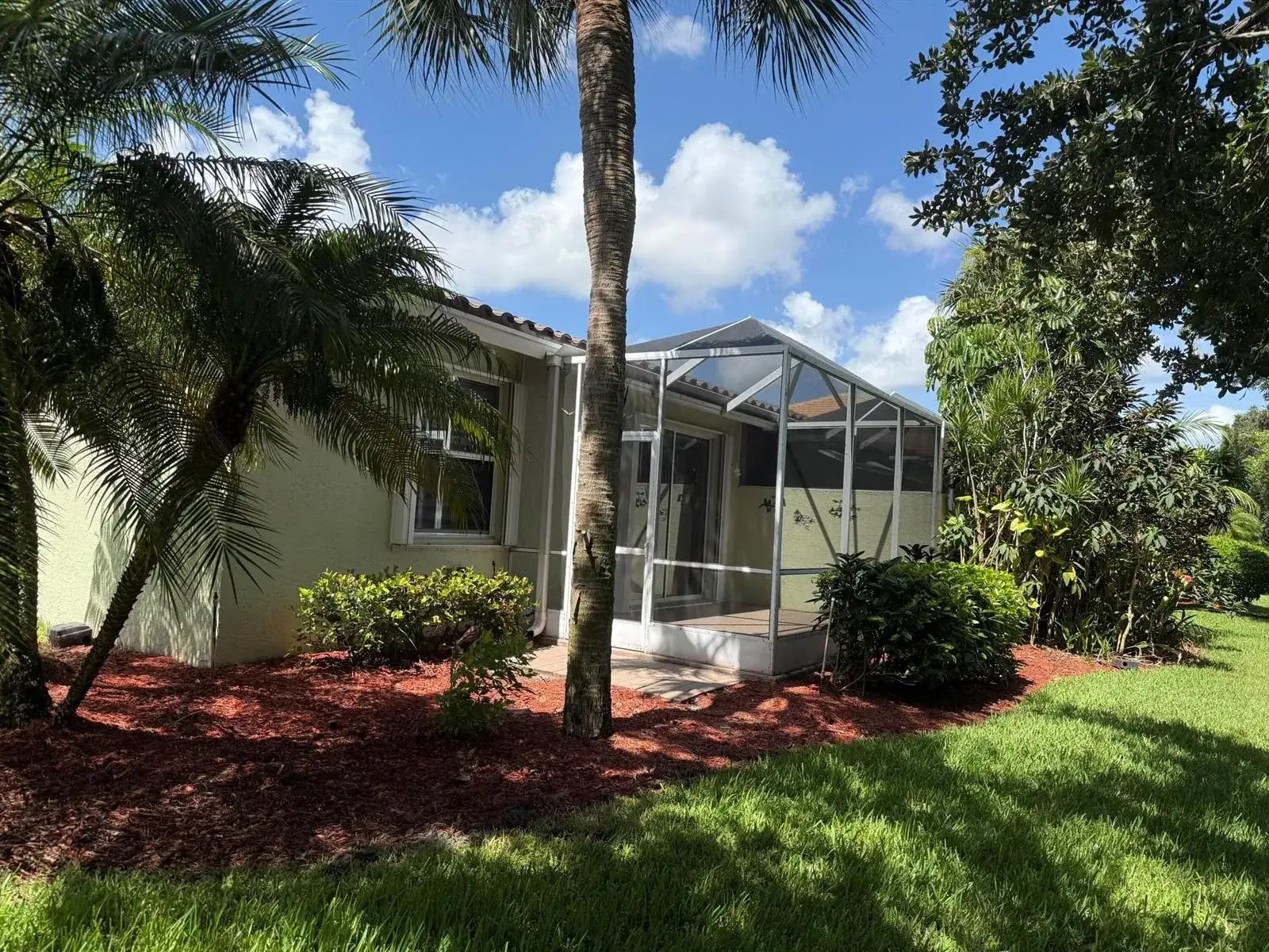 10664 Royal Caribbean Circle, Boynton Beach FL 33437 photo 2