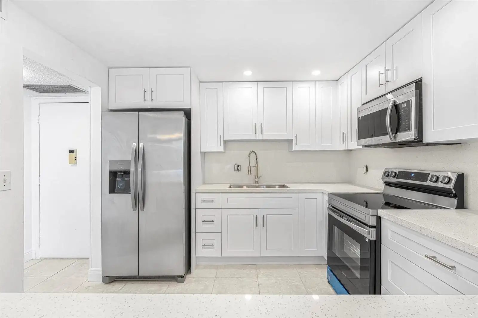 7081 ENVIRON Boulevard # 439, Lauderhill FL 33319 photo 2
