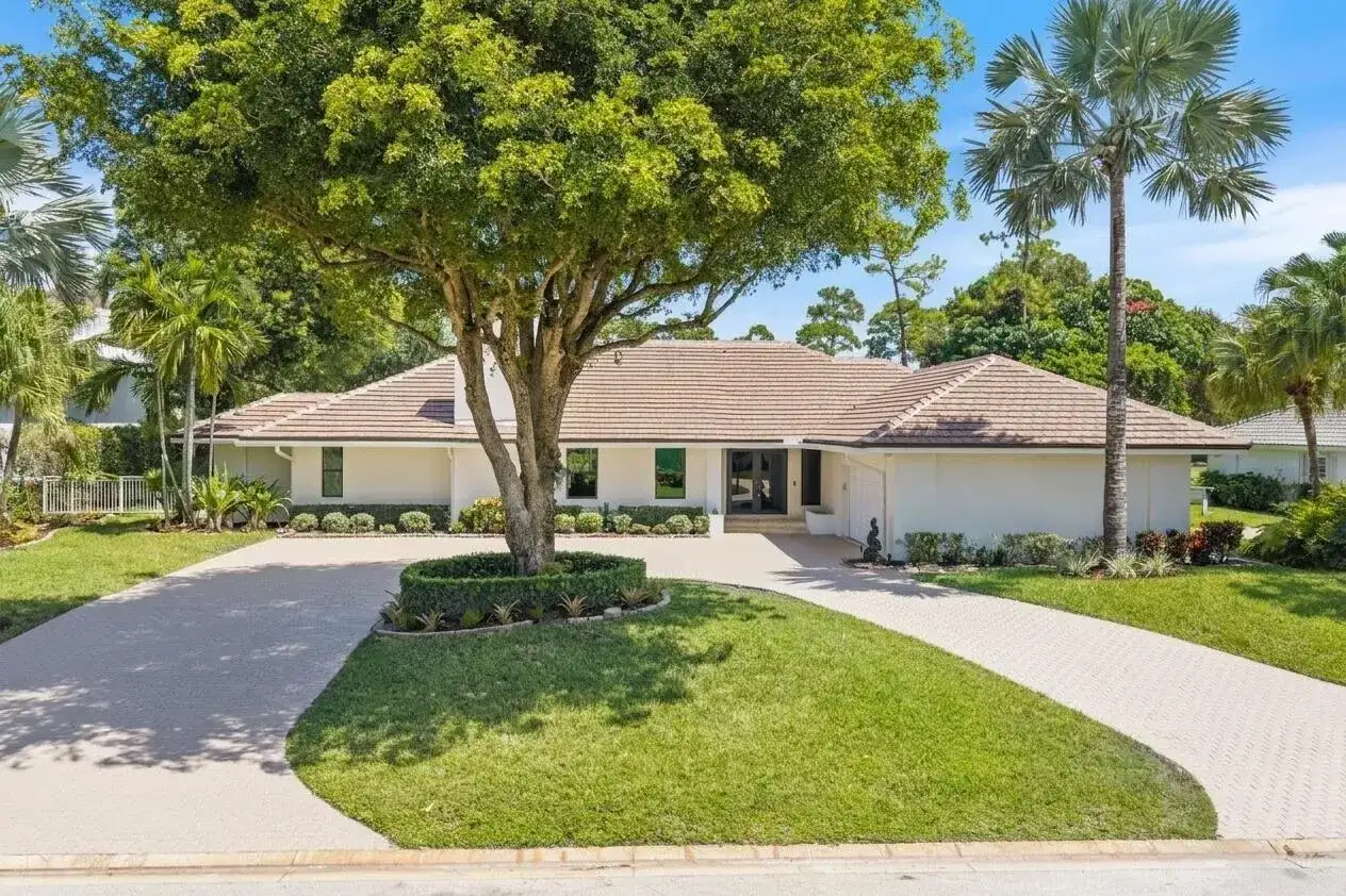 460 Glenbrook Drive, Atlantis FL 33462 photo 3