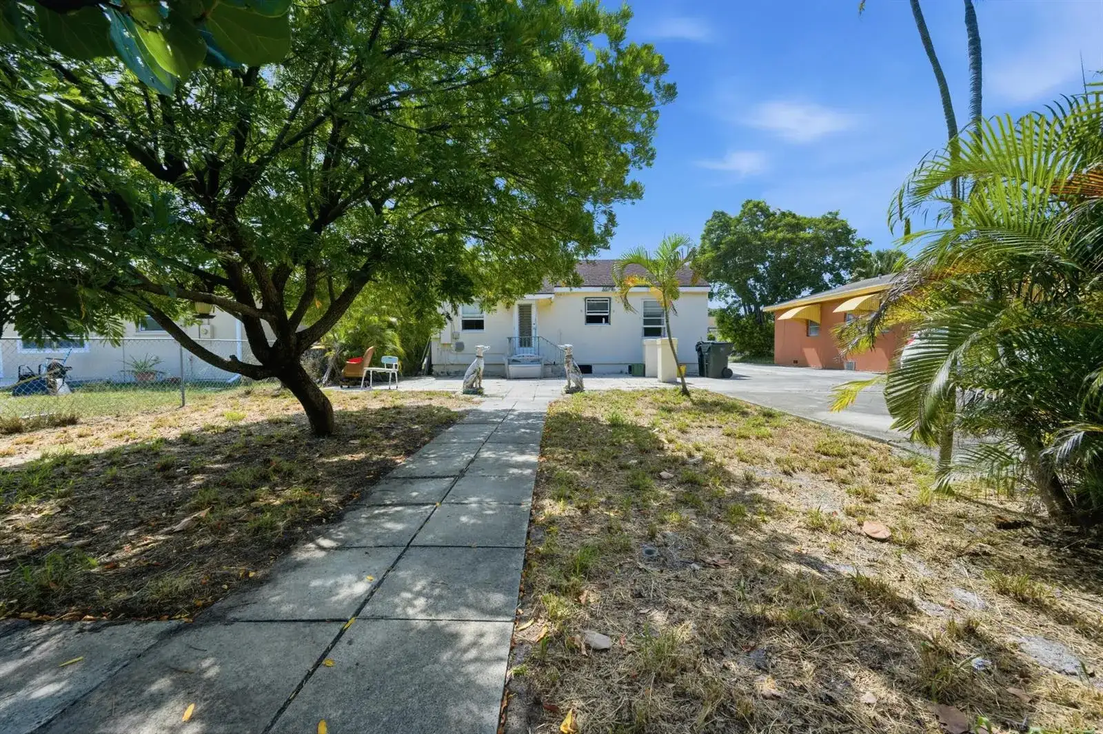 1214 N C Street, FL 33460 photo 3
