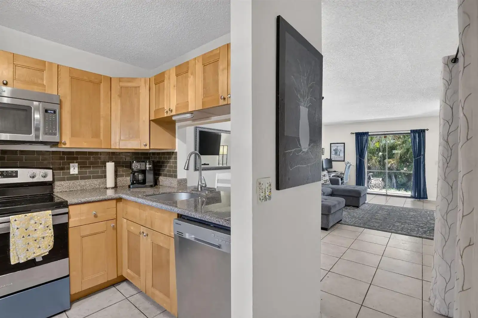 2950 NW 109TH Terrace, Sunrise FL 33322 photo 4