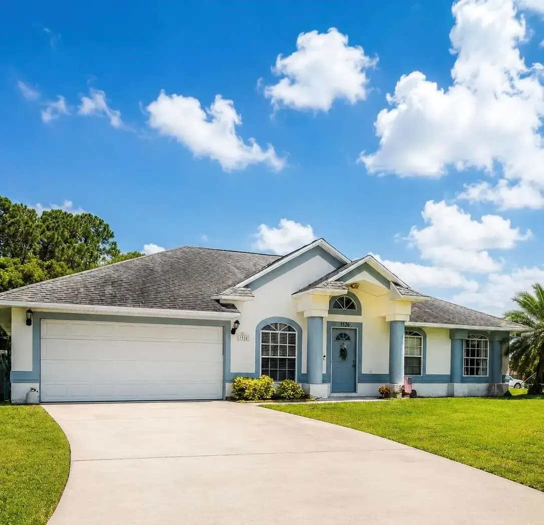 1526 SW Santander Avenue, Port St. Lucie FL 34953