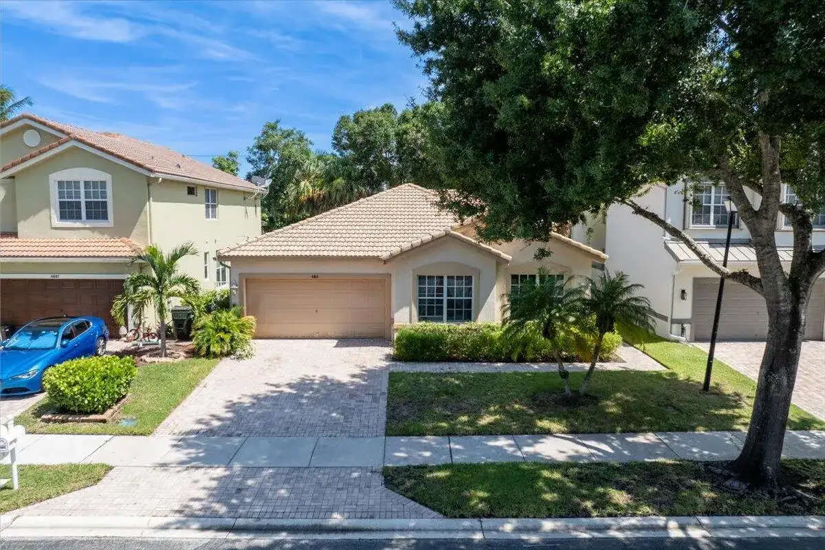 4841 N CLASSICAL Boulevard, Delray Beach FL 33445 photo 2