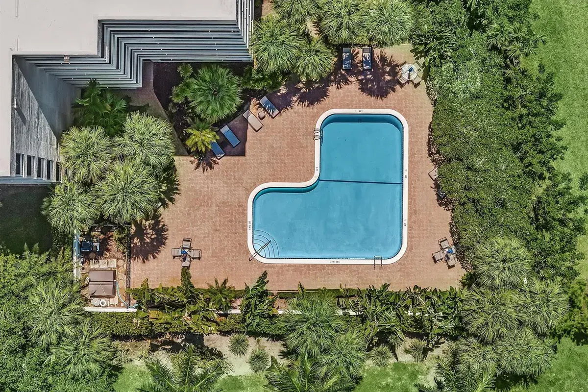 23200 Camino Del Mar Apt 106, Boca Raton FL 33433