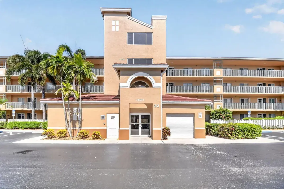 12511 Imperial Isle Drive # 205, Boynton Beach FL 33437
