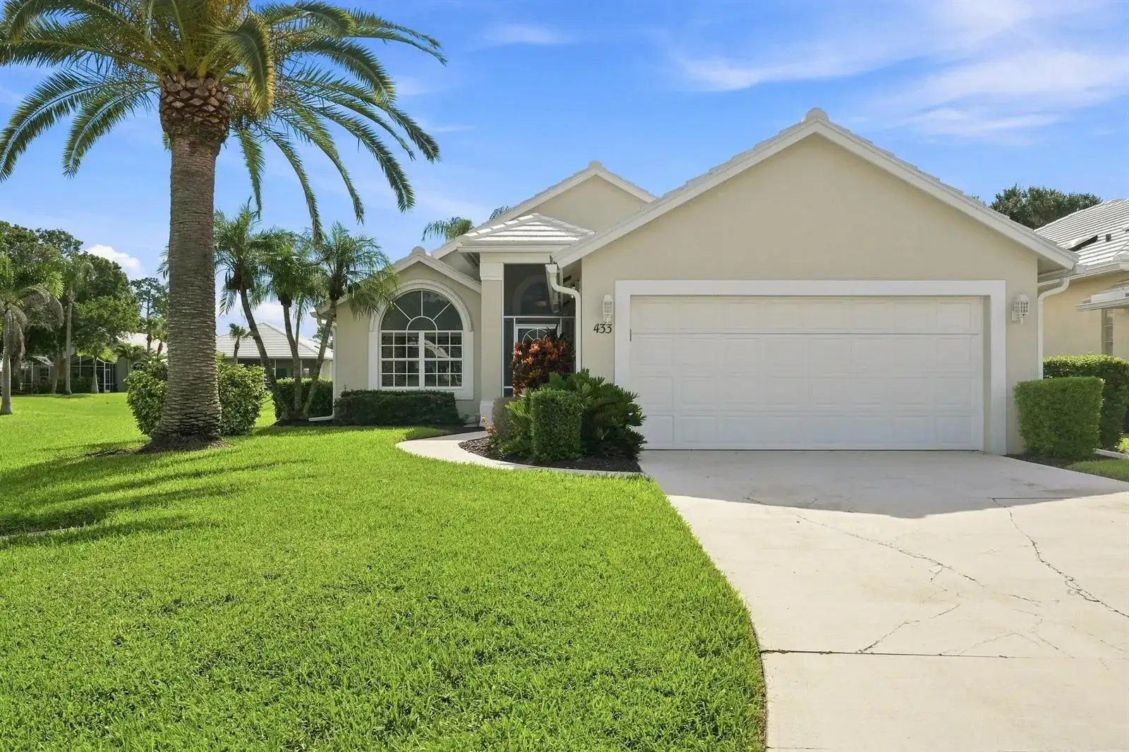 433 SW Fairway Lake, Port St. Lucie FL 34986 photo 2