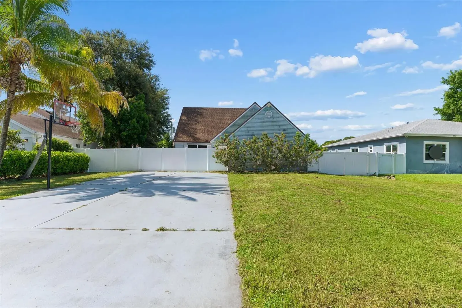 5414 SUNRISE Boulevard, Delray Beach FL 33484