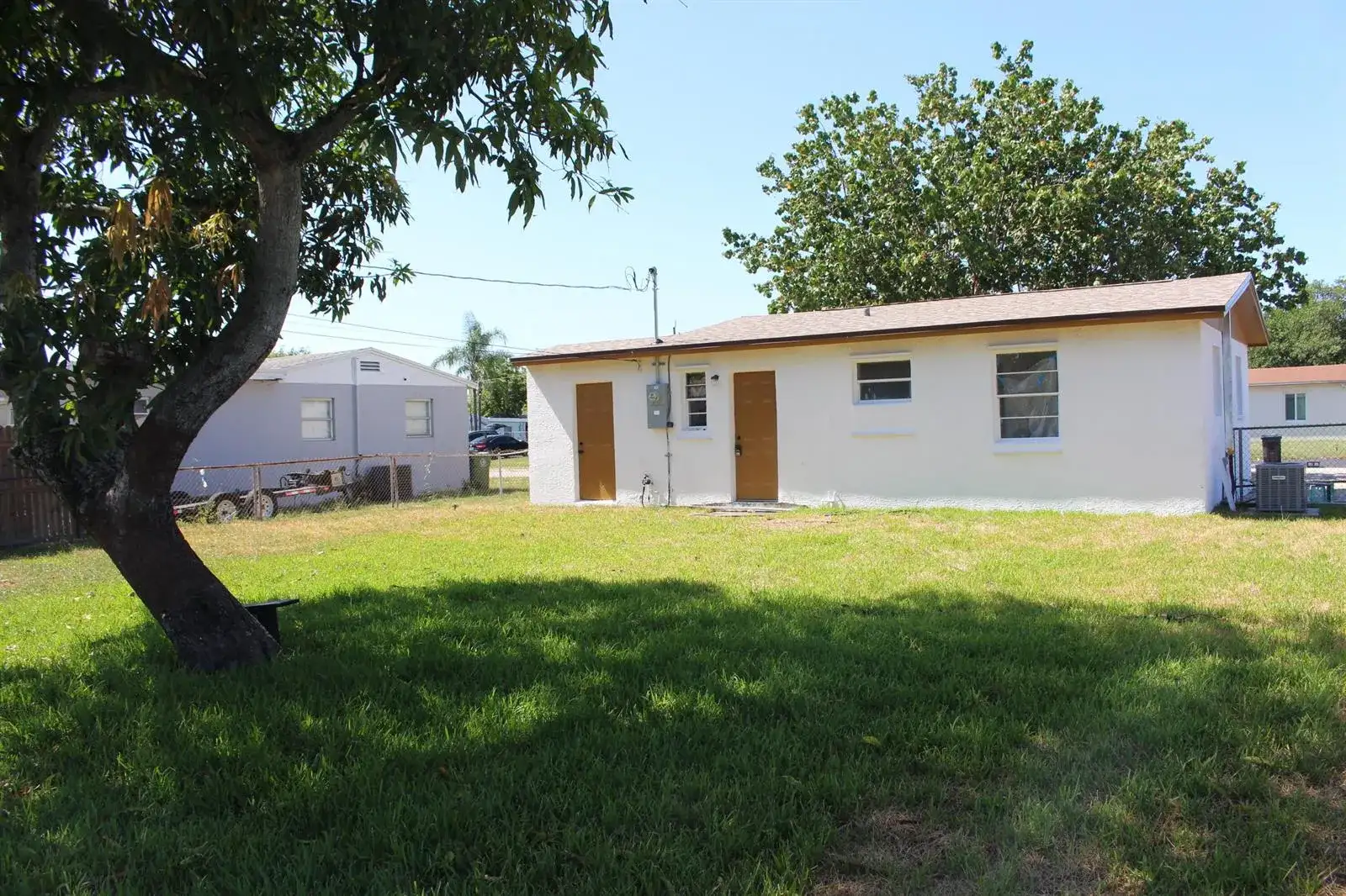 2304 NW 15TH Court, Fort Lauderdale FL 33311 photo 2