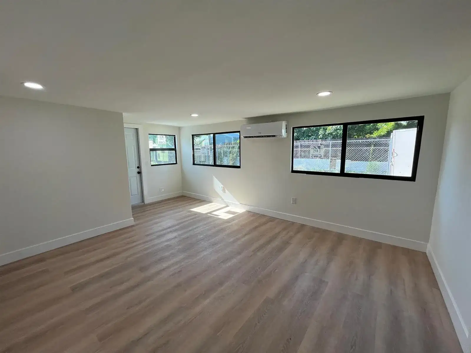 120 W 22ND Street, Riviera Beach FL 33404 photo 4