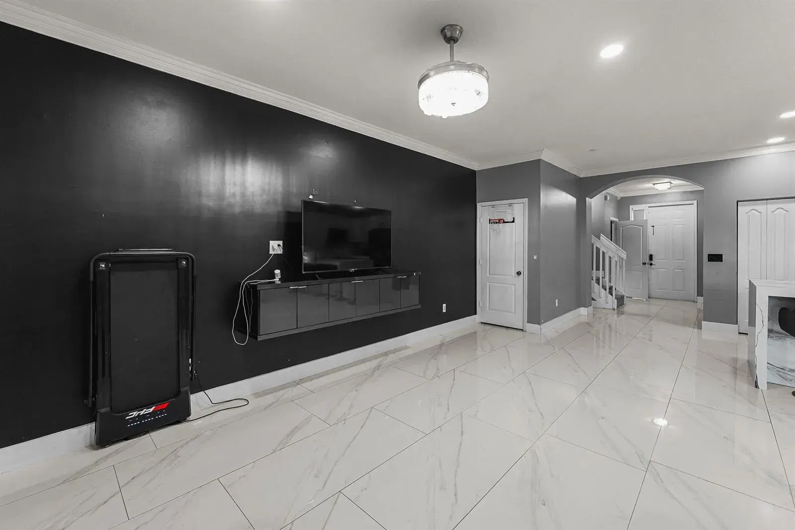 6119 Seminole Gardens Circle, Riviera Beach FL 33418