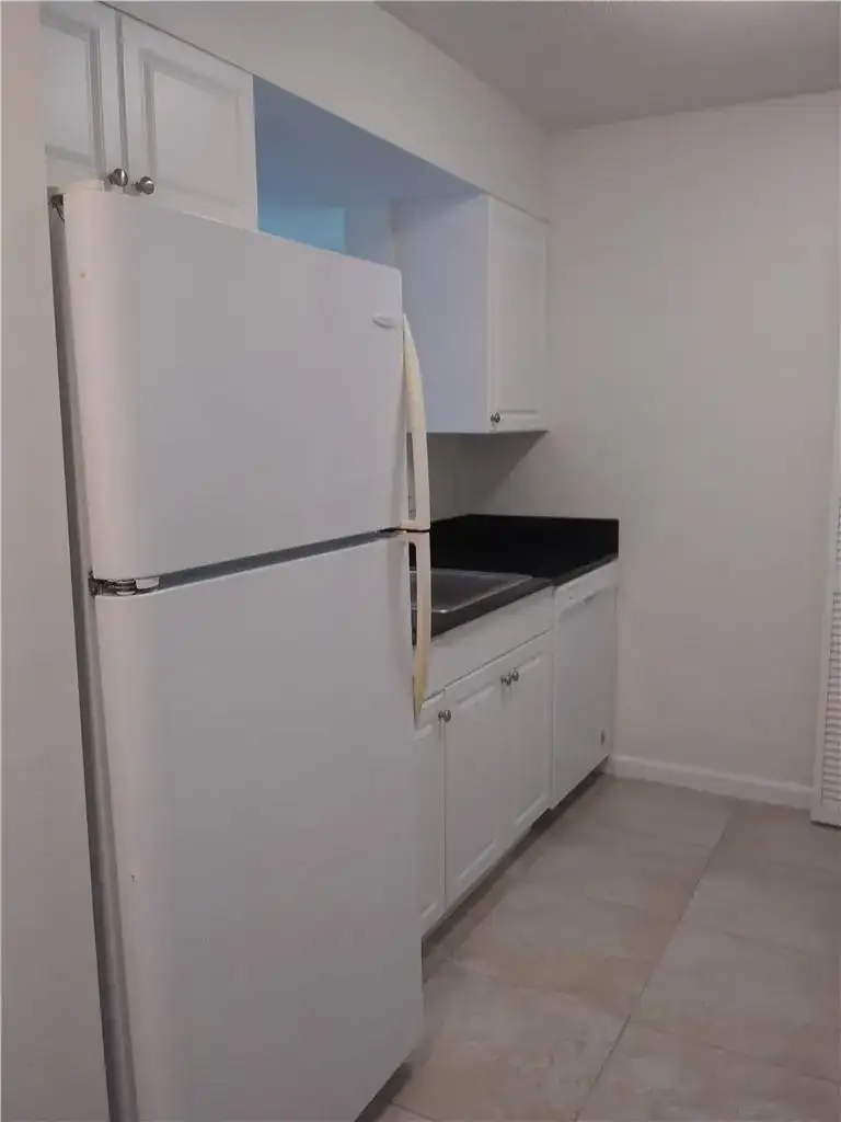 1341 SE 3rd Avenue # 201, Dania Beach FL 33004 photo 4