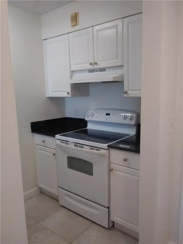 1341 SE 3rd Avenue # 201, Dania Beach FL 33004 photo 5