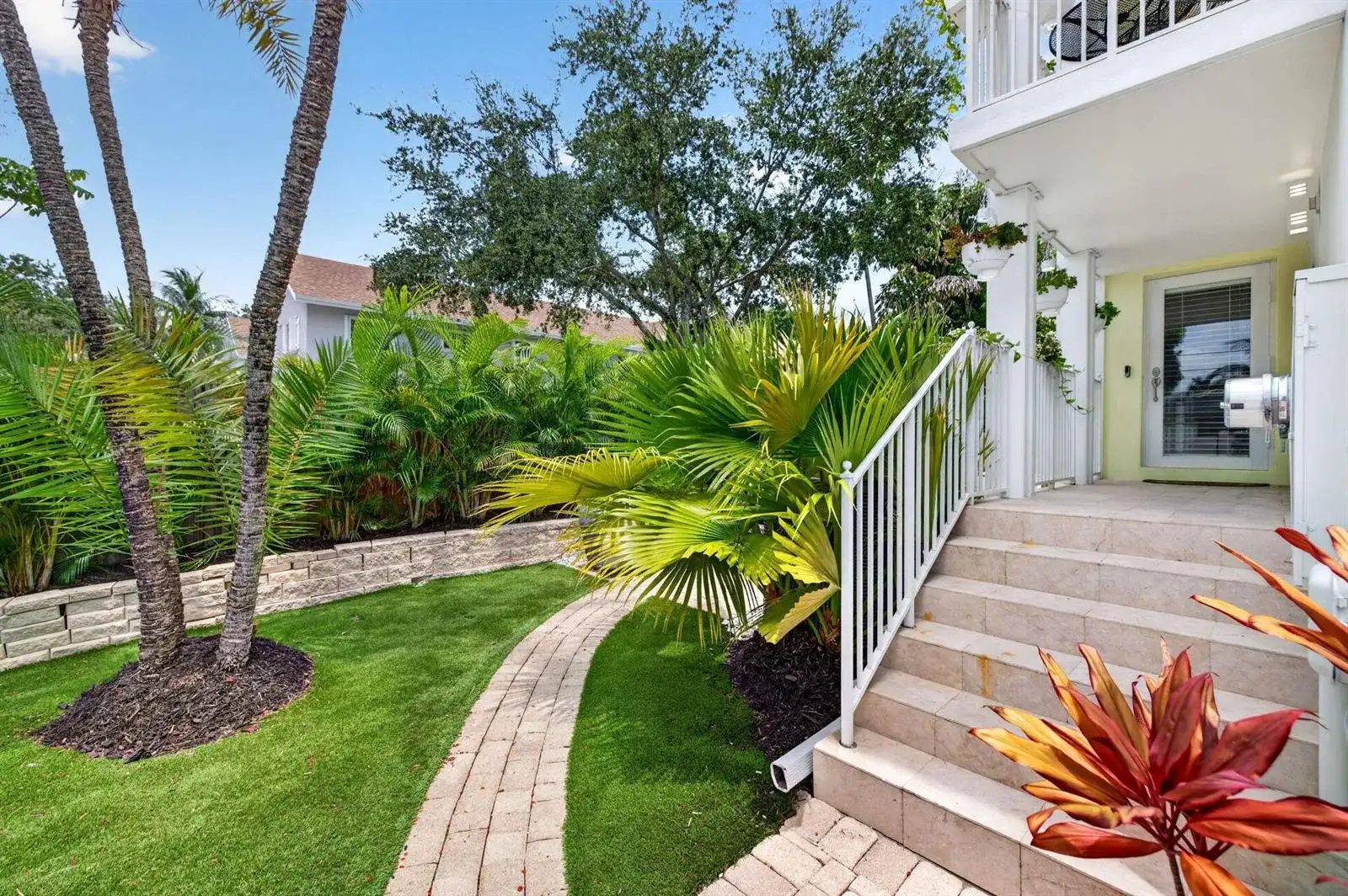 500 NE 17TH Avenue, Fort Lauderdale FL 33301 photo 2