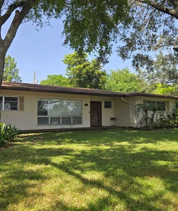4511 E Country Club Circle, Plantation FL 33317
