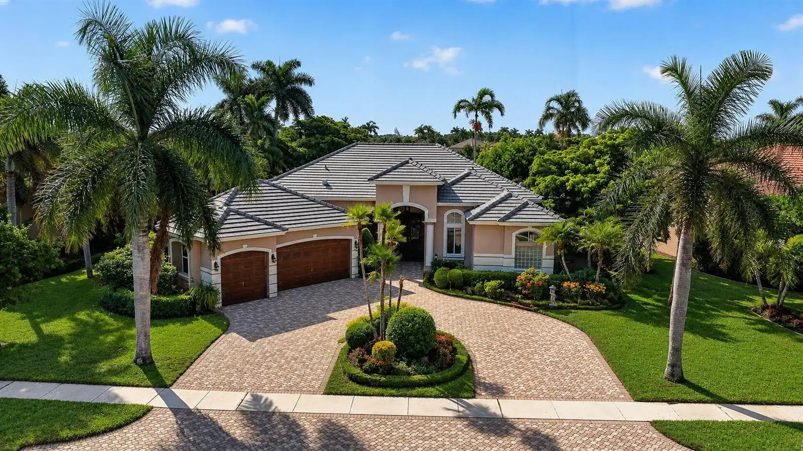 8100 Muirhead Circle, Boynton Beach FL 33472 photo 2