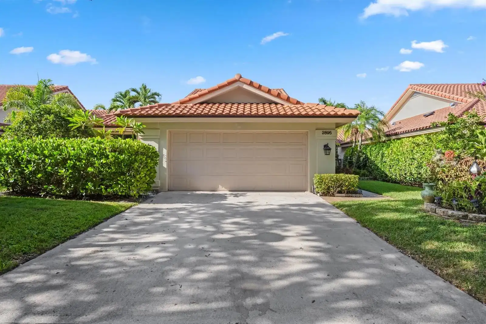 2895 FARRAGUT Lane, West Palm Beach FL 33409 photo 2