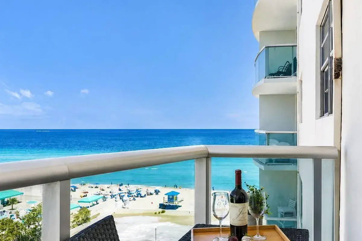 3801 S Ocean Drive # 8b, Hollywood FL 33019