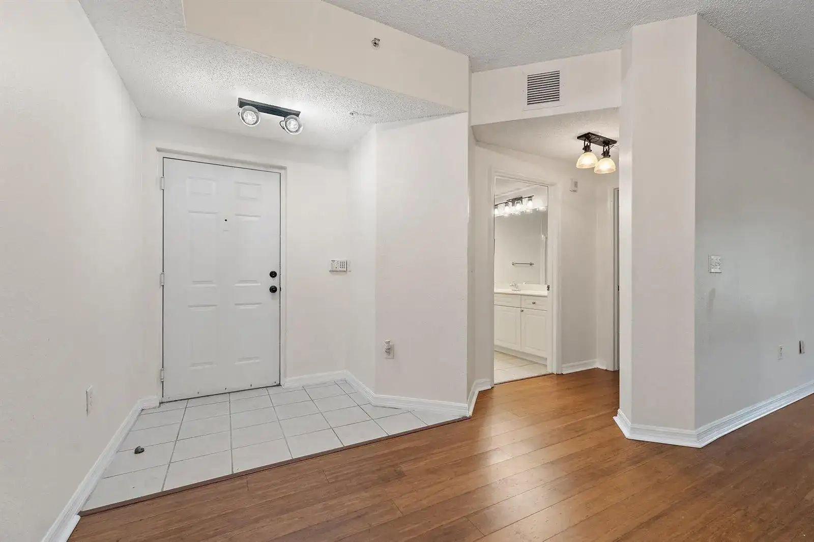 3020 ALCAZAR Place # 106, Palm Beach Gardens FL 33410 photo 5
