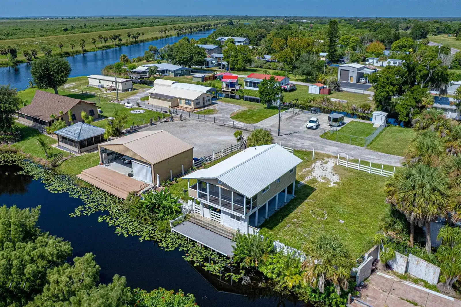 1041 PINE Way NE, Okeechobee FL 34974 photo 3