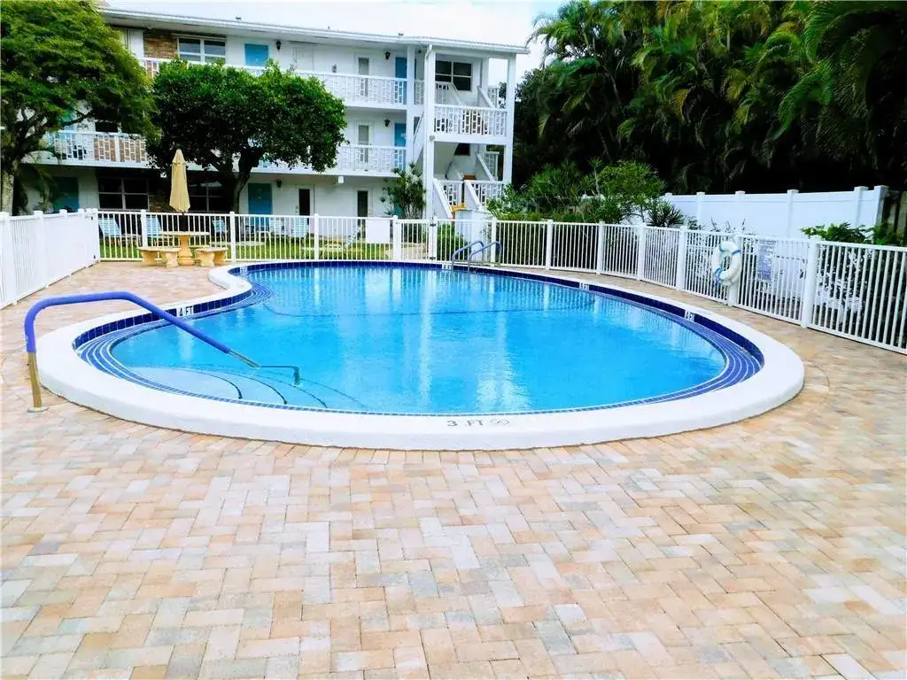 234 HIBISCUS Avenue # 370, Lauderdale By The Sea FL 33308 photo 3