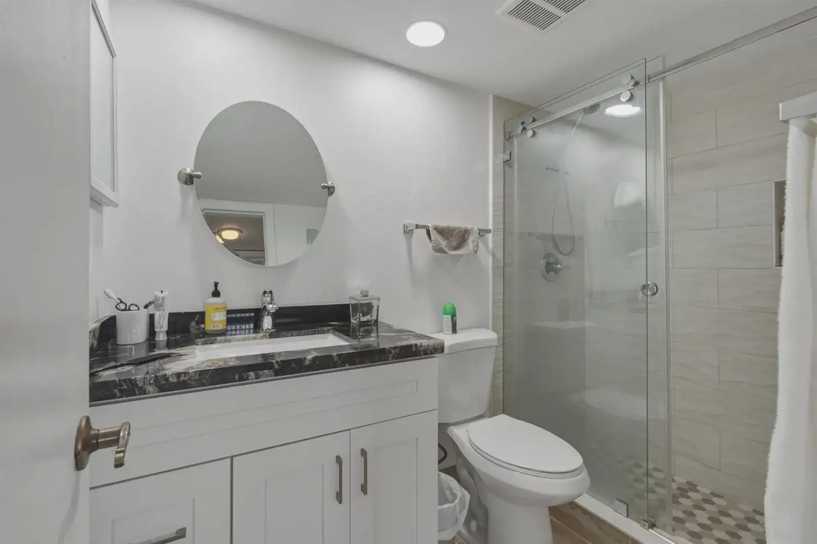 9420 S HOLLYBROOK LAKE Drive # 304, Pembroke Pines FL 33025 photo 5