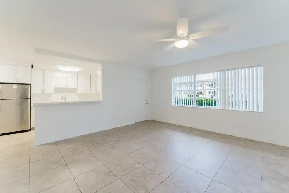 601 SW 2ND Avenue # 5, Boca Raton FL 33432 photo 3