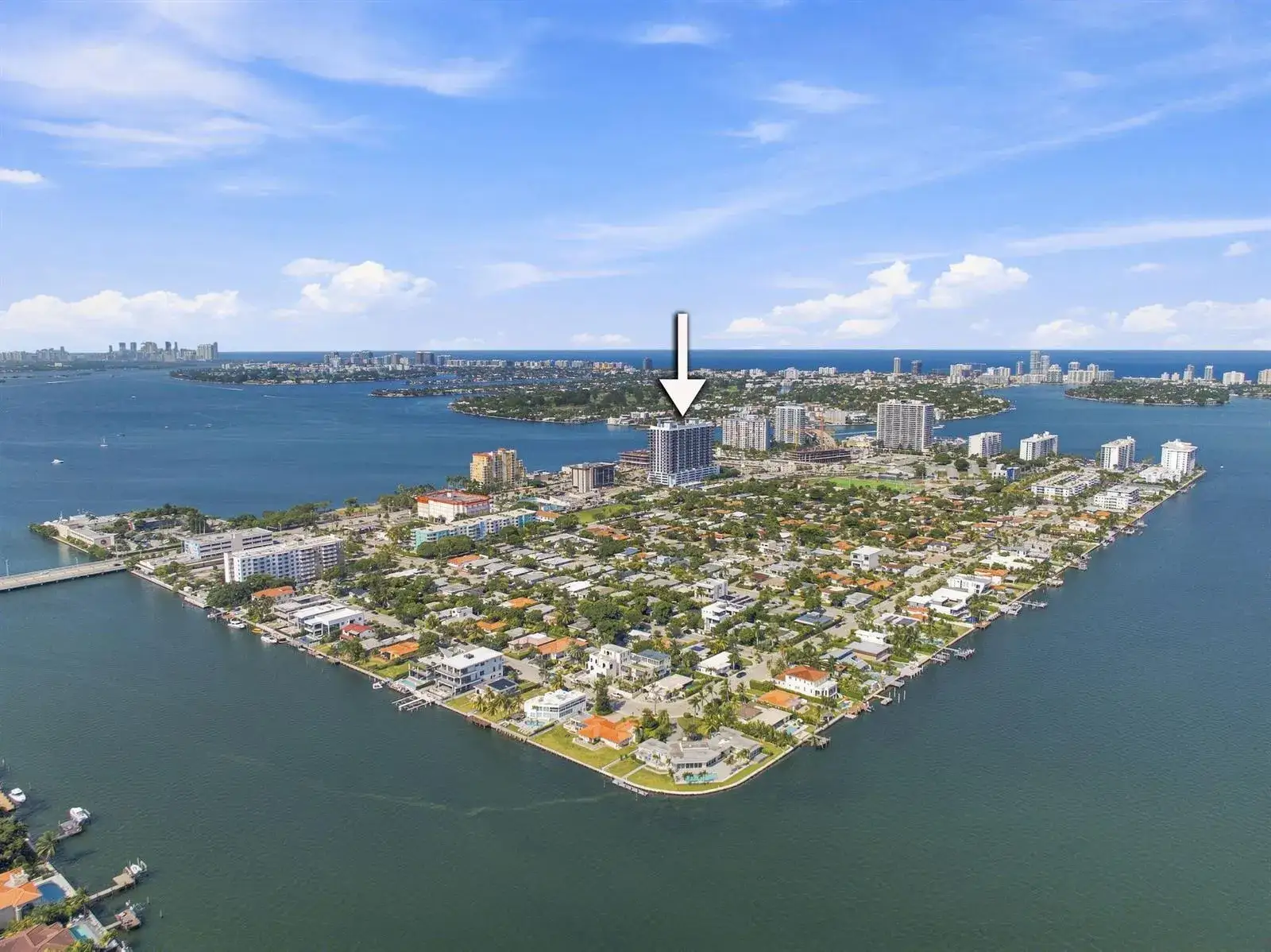7901 HISPANOLA Avenue # 1008, North Bay Village FL 33141