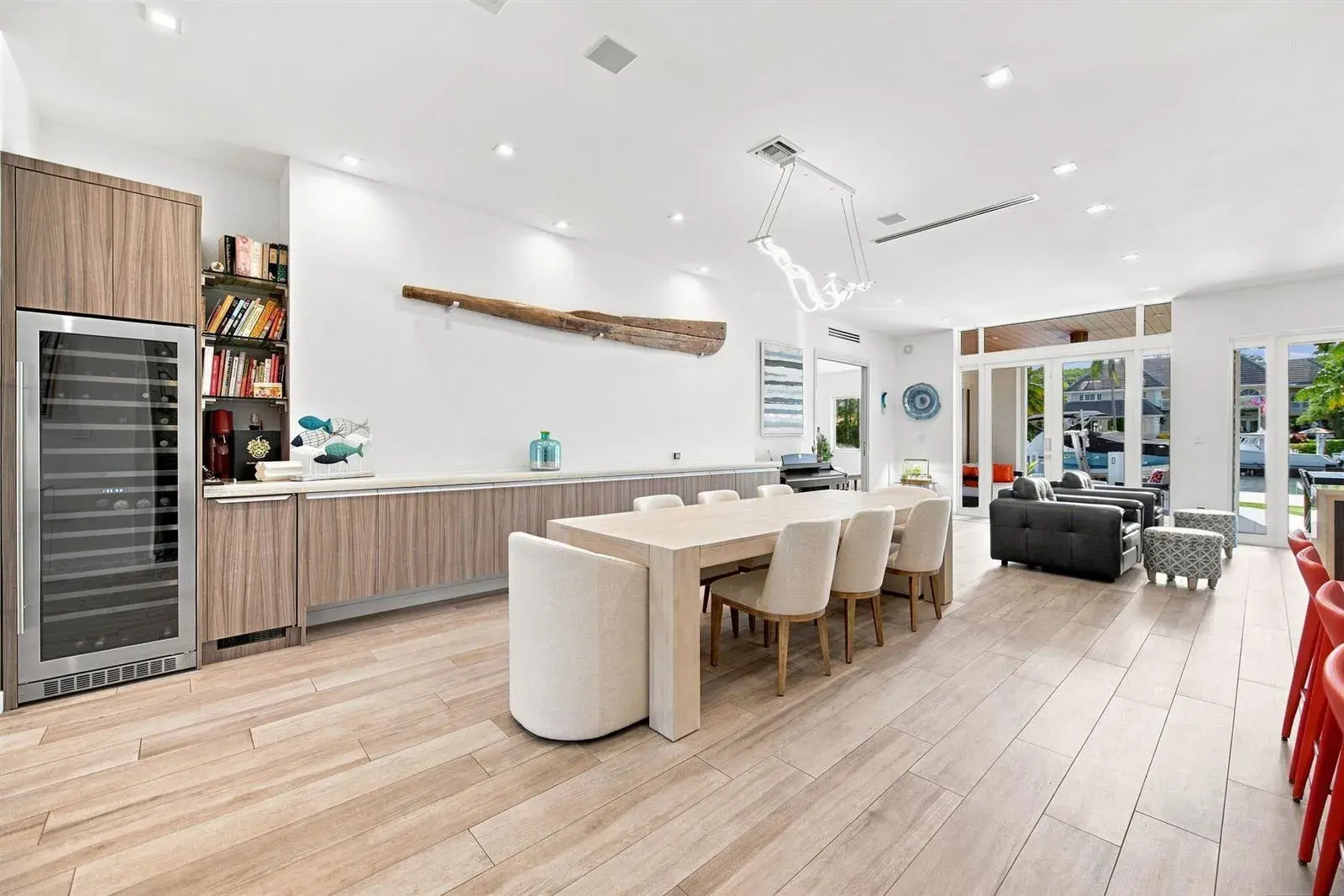121 S GORDON Road, Fort Lauderdale FL 33301