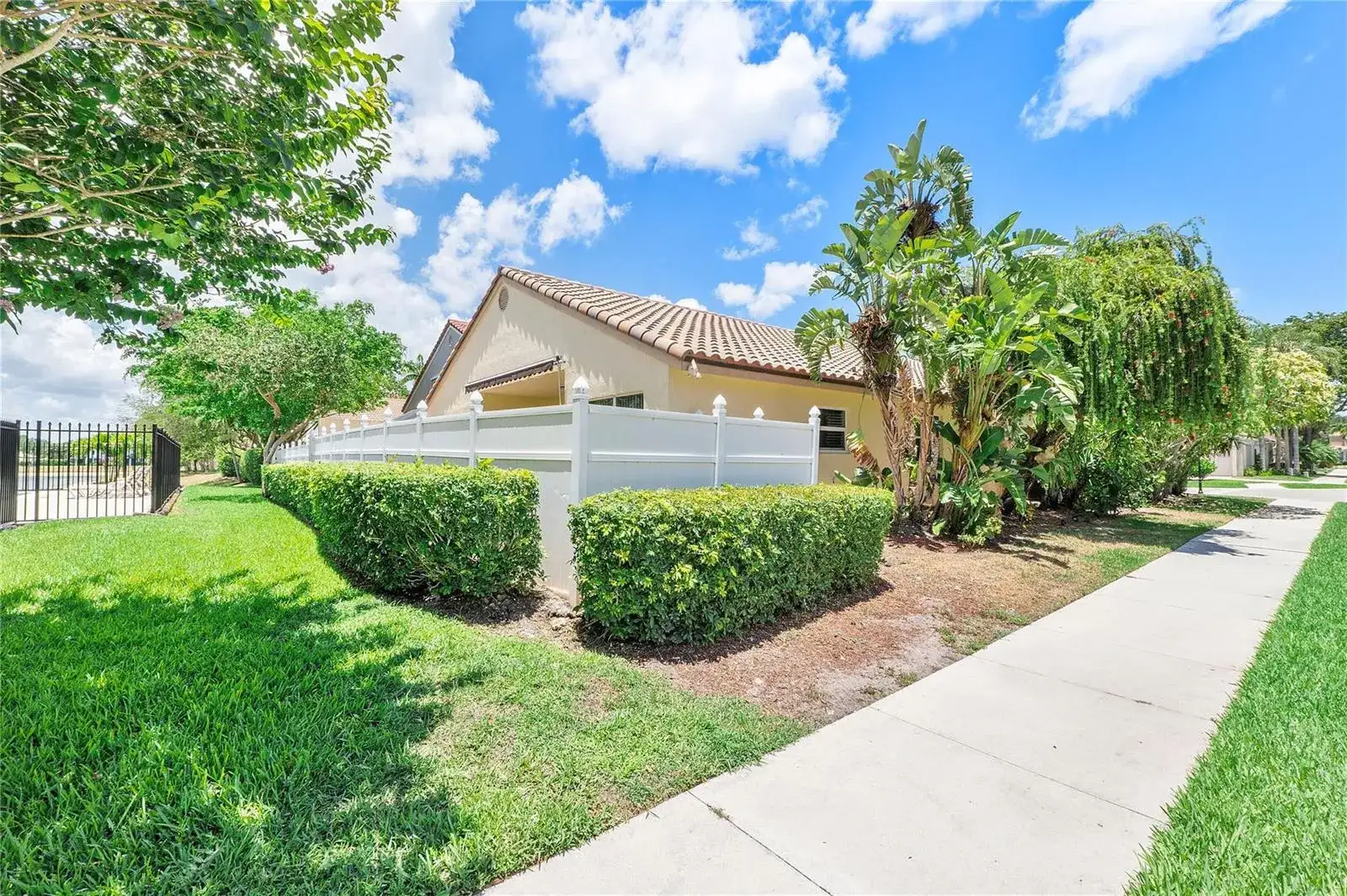 6150 NW 76th Court, Parkland FL 33067 photo 4