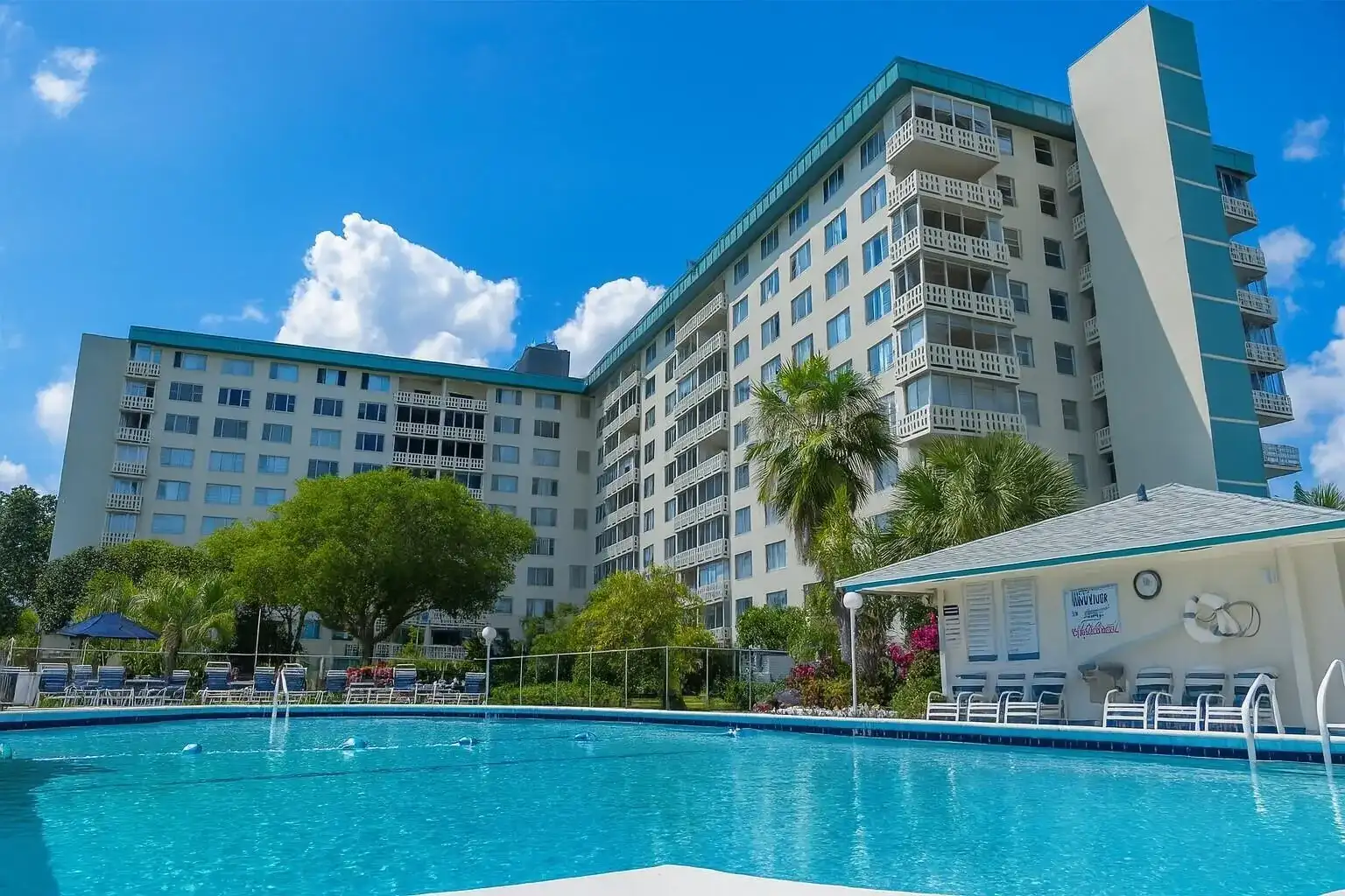 4330 HILLCREST Drive # 602, Hollywood FL 33021