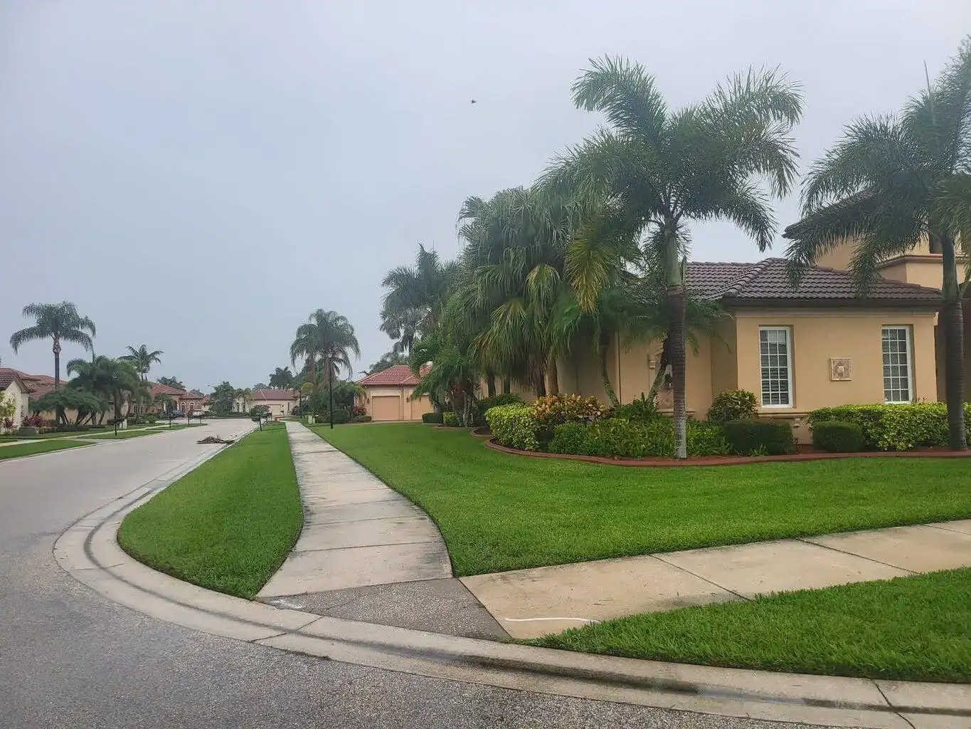 885 SW Grand Reserves Boulevard, Port St. Lucie FL 34986 photo 2