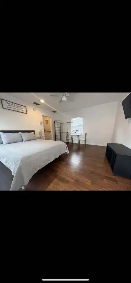 603 N J Street, FL 33460 photo 3