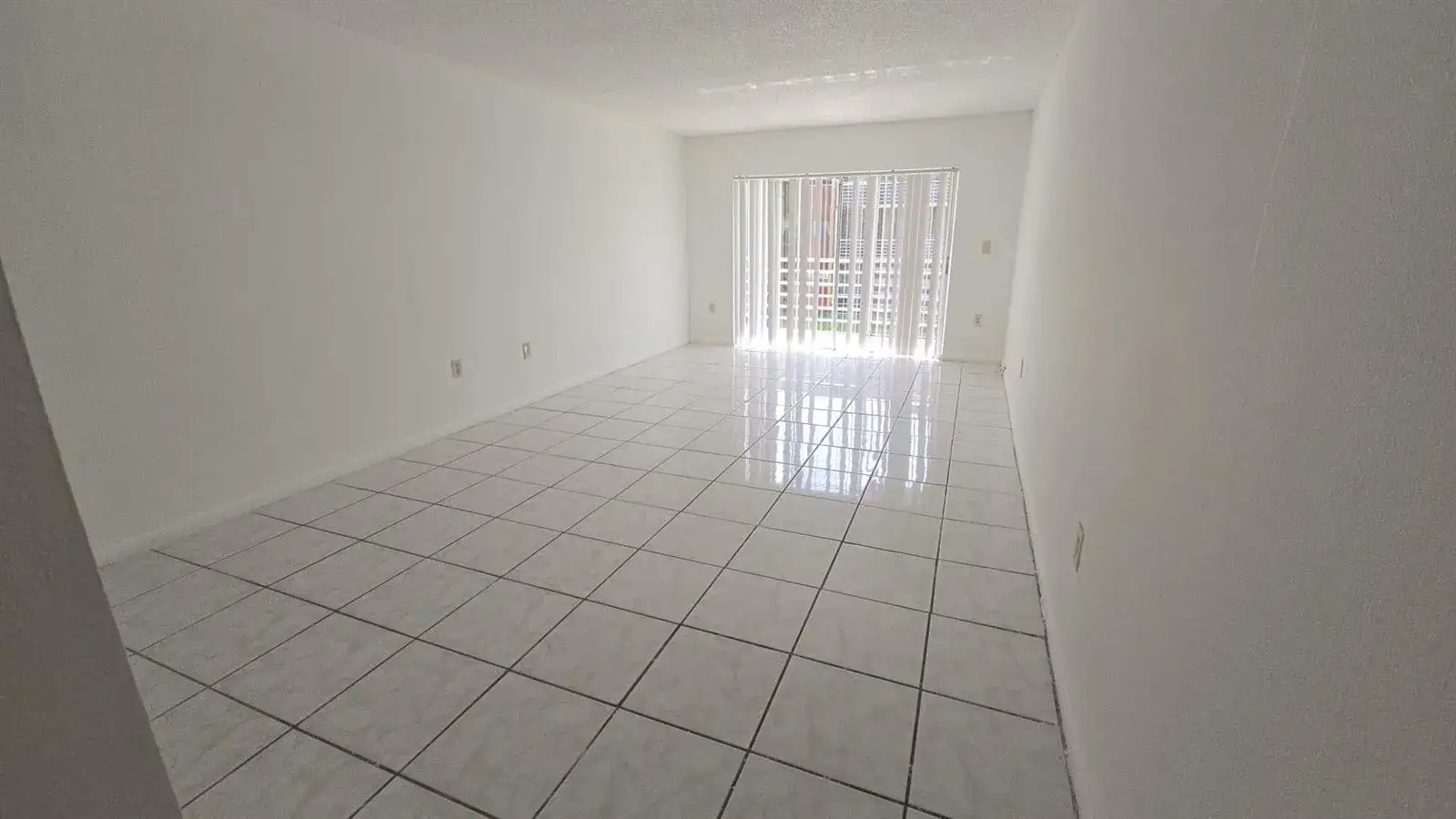 3600 NW 21ST Street # 203, Lauderdale Lakes FL 33311