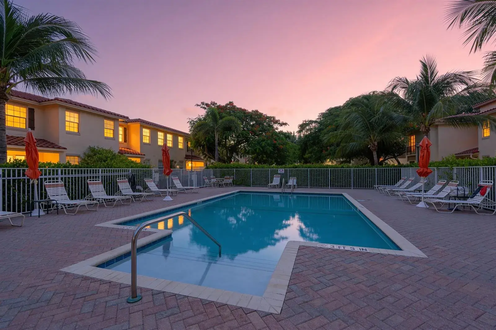 1020 E LONGPORT Circle # 6B, Delray Beach FL 33444