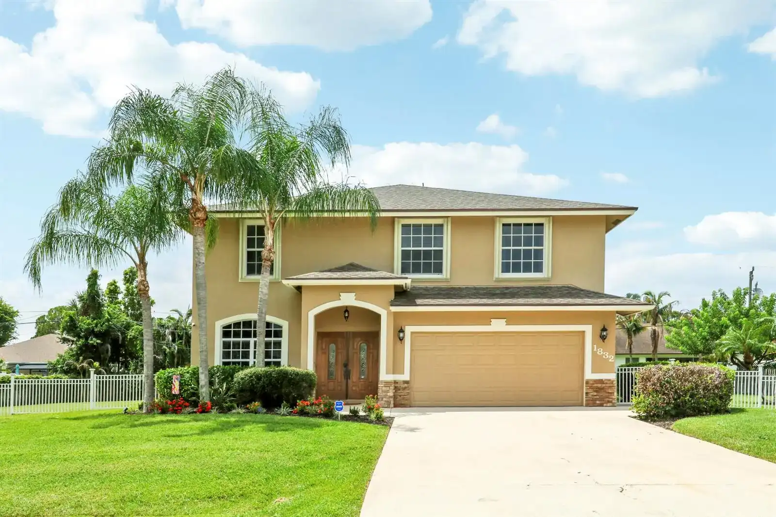 1832 SW Grant Avenue, Port St. Lucie FL 34953
