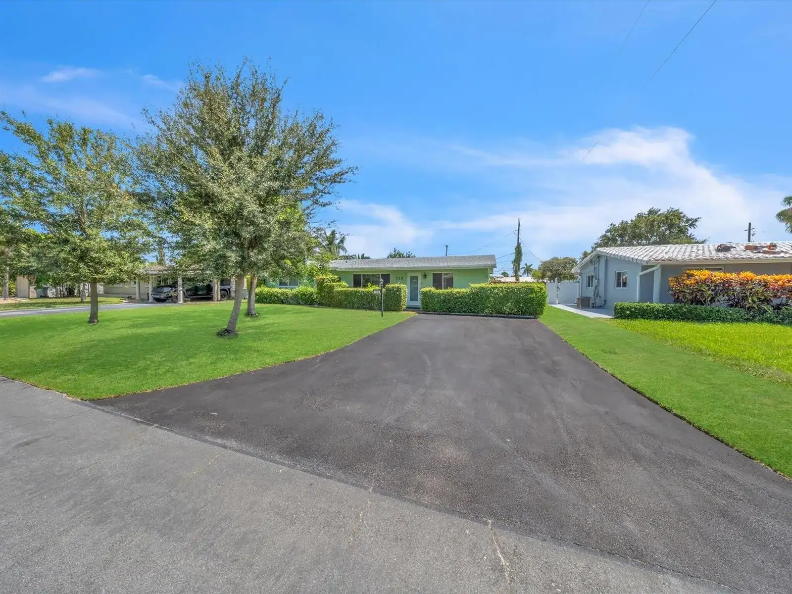 310 SE 8TH Court, Pompano Beach FL 33060 photo 4