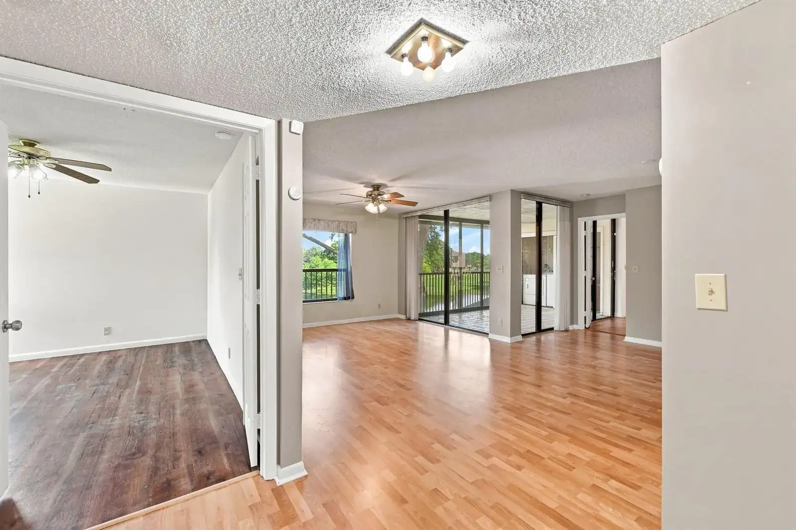 2541 N CARAMBOLA Circle N # 1832, Coconut Creek FL 33066 photo 2