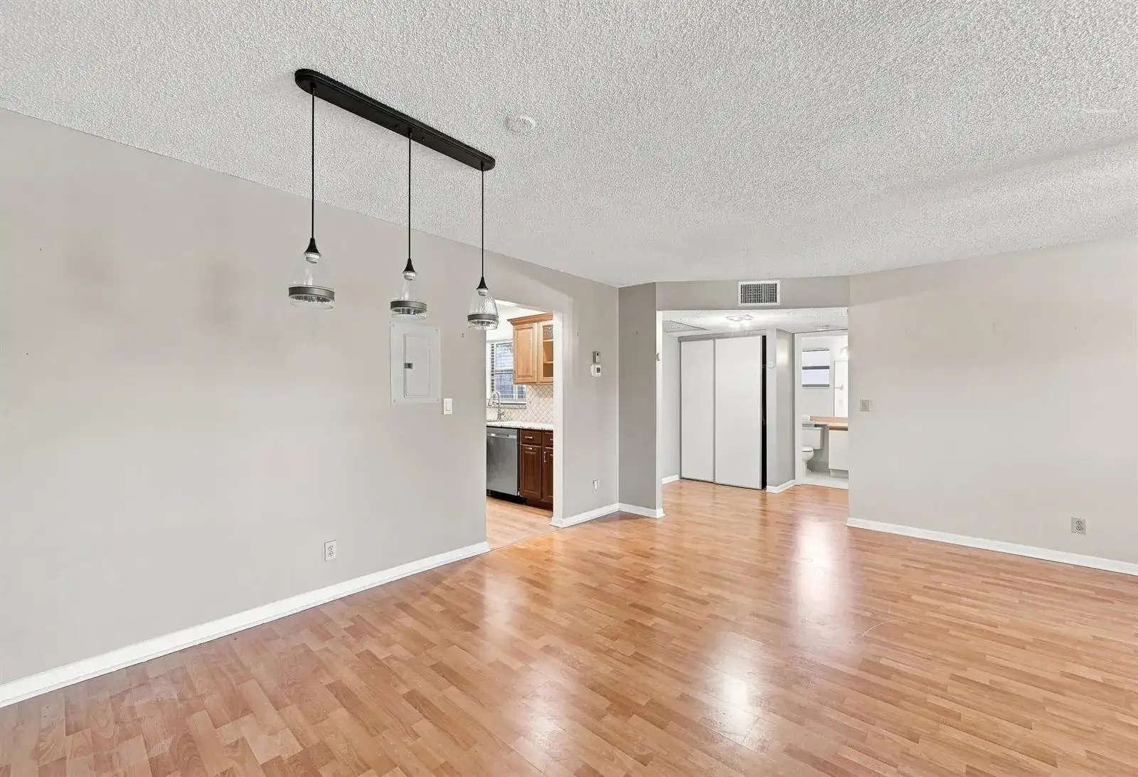 2541 N CARAMBOLA Circle N # 1832, Coconut Creek FL 33066 photo 5
