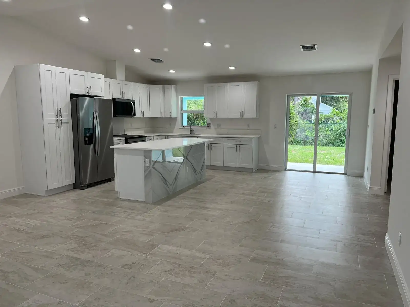 5913 Seagrape Drive, Fort Pierce FL 34982 photo 4