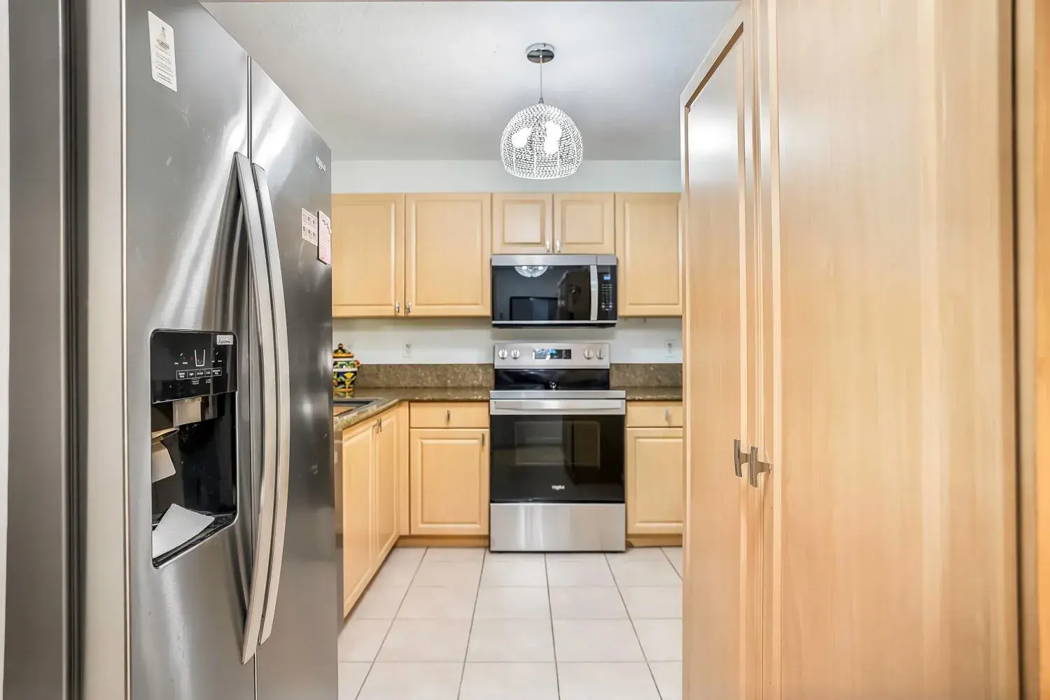 609 E SHERIDAN Street # 208, Dania Beach FL 33004