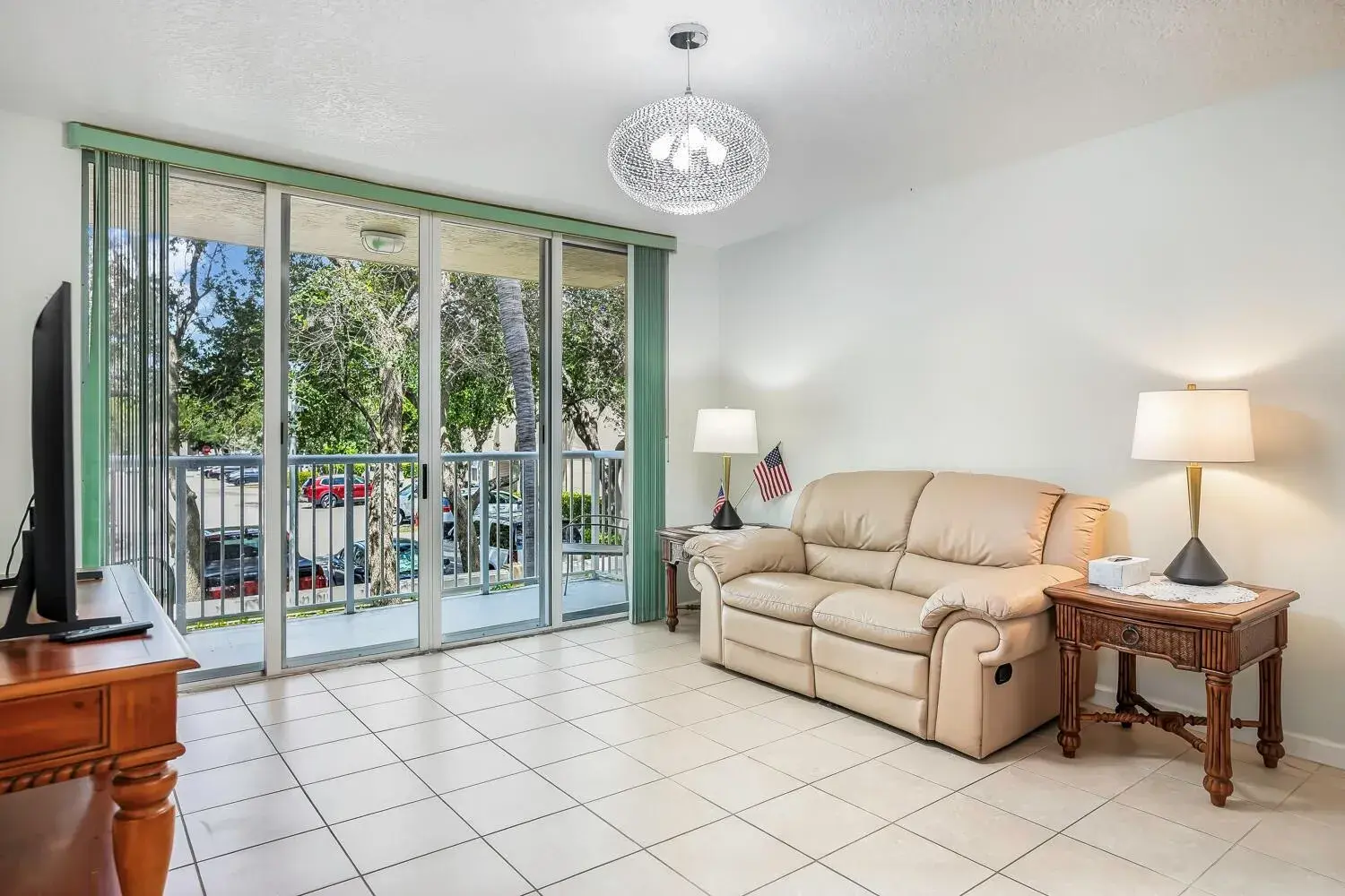 609 E SHERIDAN Street # 208, Dania Beach FL 33004