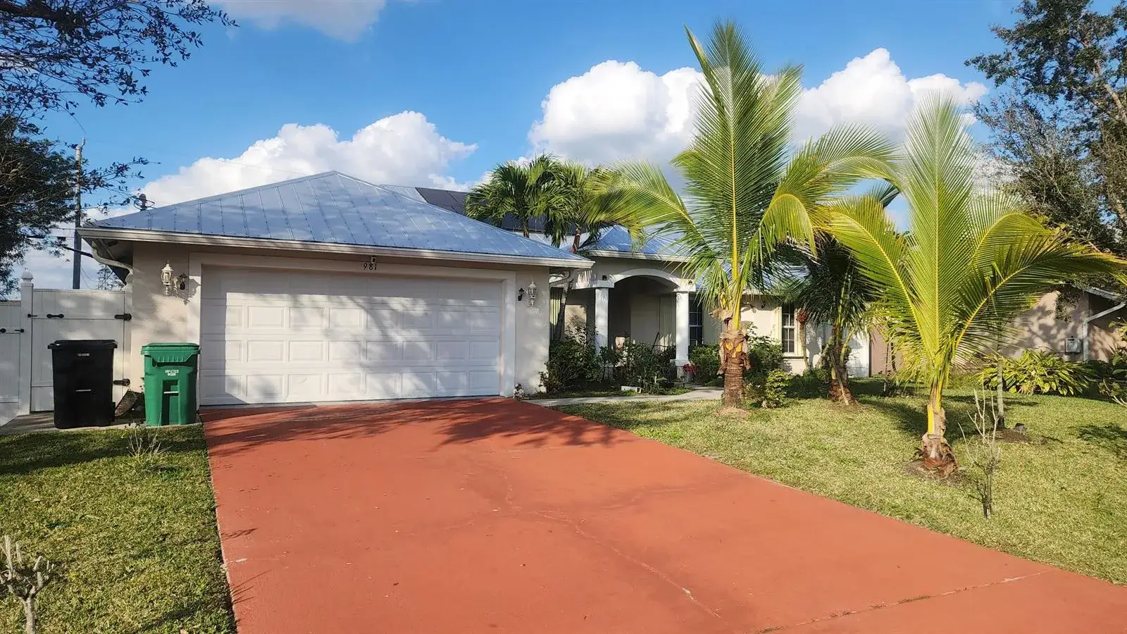 981 SW McCracken Avenue, Port St. Lucie FL 34953
