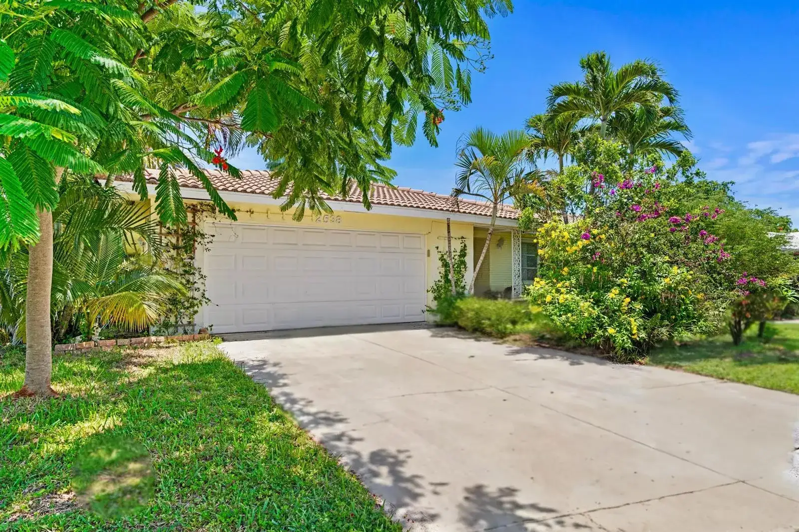 2538 SW 13th Court, Boynton Beach FL 33426 photo 2