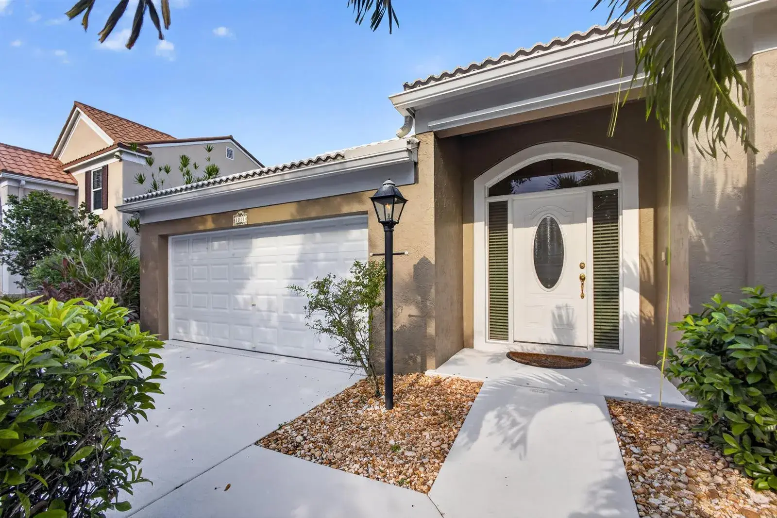 1011 WOODFIELD Circle, Palm Beach Gardens FL 33418