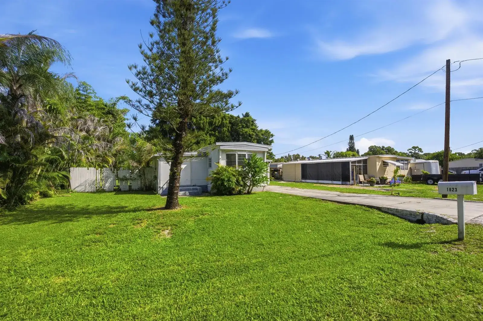 1823 SW College Street, Stuart FL 34997 photo 3