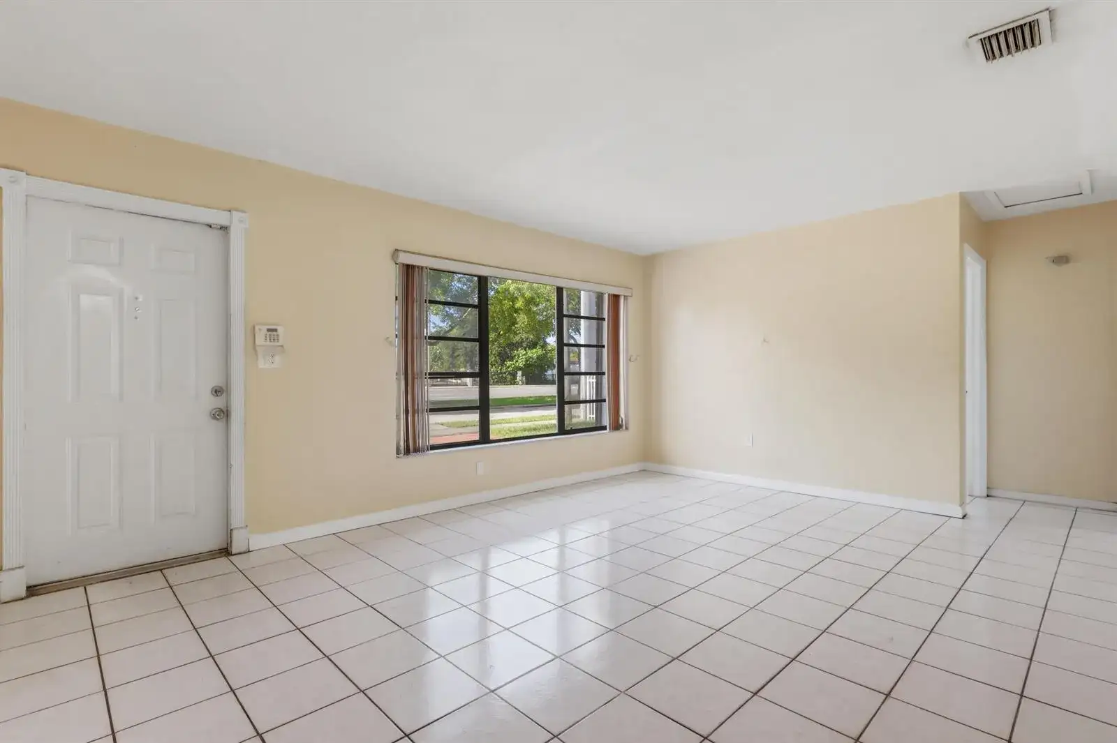 980 NW 183RD Street, Miami Gardens FL 33169 photo 5