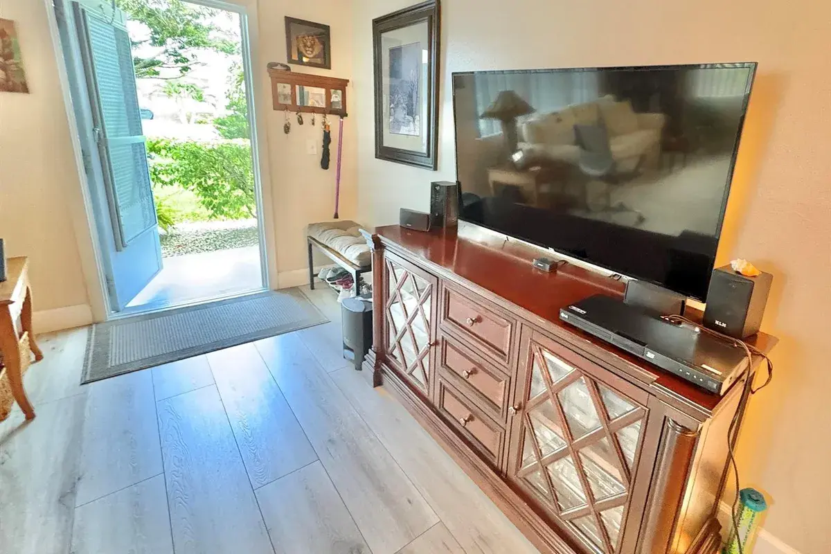 140 WINDSOR G, West Palm Beach FL 33417